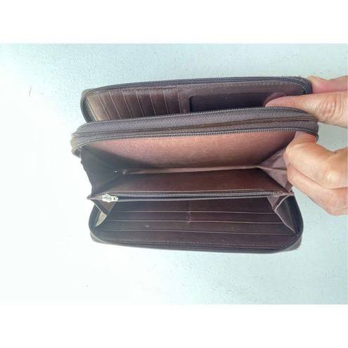 Butter Soft TUMI Chocolate Brown  Leather Double Zip Travel Wallet