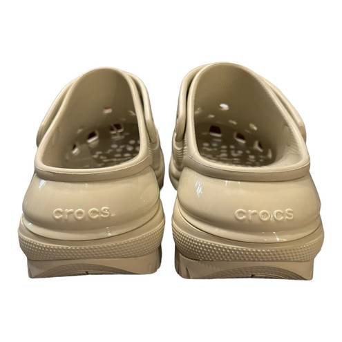 Crocs NWT  MEGA CRUSH CLOG color bone size 7 Ladies 5 Men's