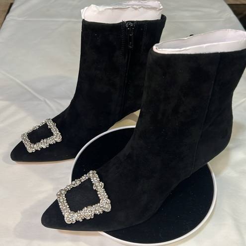 Sam Edelman  Elegant booties Size 6 NWOT