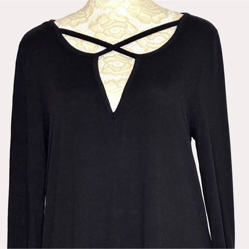 Z Supply  Key Hole Criss Cross Heart Knit Top Blouse Black S