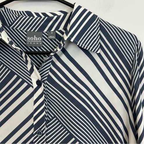 Krass&co NWT NY &  Soho Striped Asymmetrical Button Down Shirt Size Medium