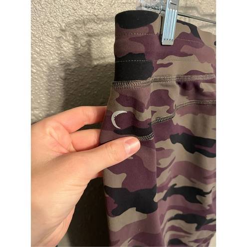 Zyia  Active Camo Joggers Size Small Drawstring