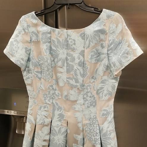 St. John 💕💕 Jacquard Floral Embossed  Cap Sleeve Pleated Cocktail Dress 8 NWOT