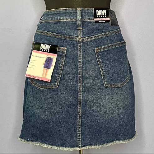 DKNY NWT  Jean Skirt Size 6