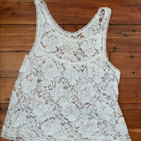 Gilly Hicks  White Lace Top