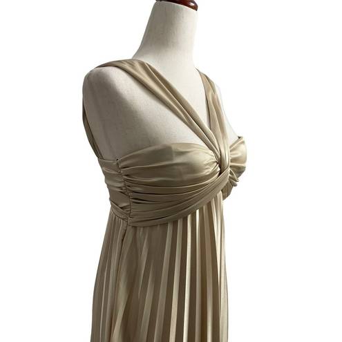 City Triangles  Ivory Pleated Maxi Dress Sleeveless Size 3 Juniors Flowy #2