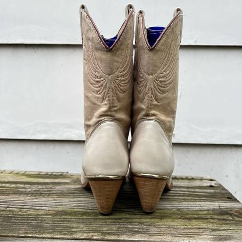 Dingo Vintage 80s 90s  high heeled low shaft cream beige cowgirl western boots