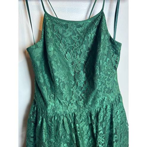 Weddington Way  Emerald Lace A-Line Ruffle Dress Halter Prom Winter Size 16