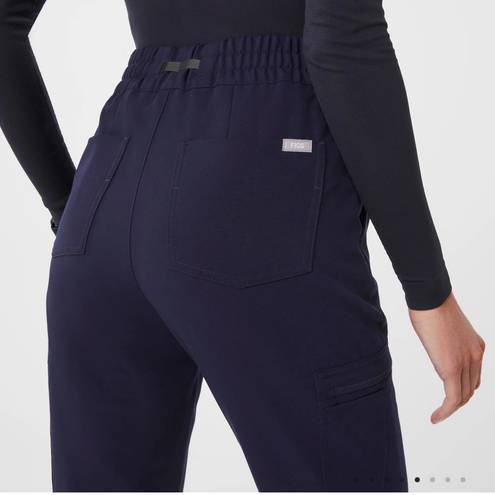 FIGS Navy High Waisted Uman Relaxed Petite Jogger Scrub Pants