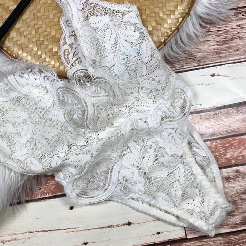 One Piece Vintage 80’s white laced  lingerie