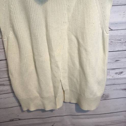 Banana Republic NWT  Pleated Turtleneck Sweater