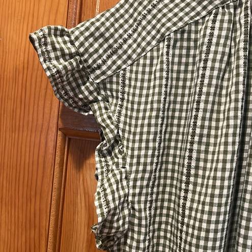 Max Studio  women’s ruff cap sleeve button down shirt size large .