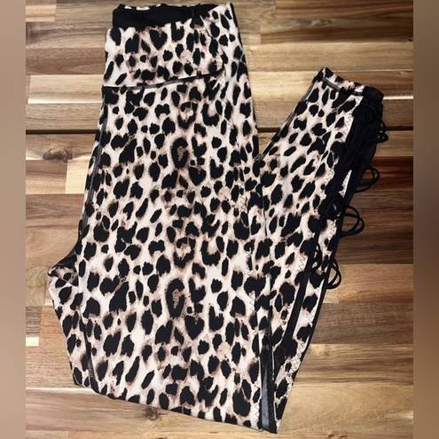 Victoria's Secret NWOT Victoria’s Secret Cheetah Print Leggings 25” Size 8