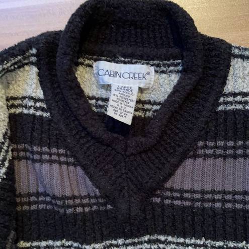 Cabin creek  slight vneck Sweater.  Size Large.