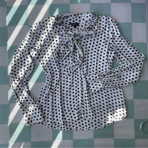 EXPRESS Polka dot button down with tie