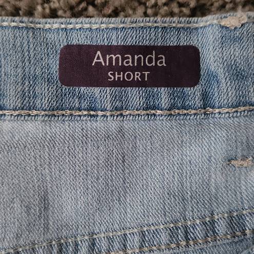 Gloria Vanderbilt  "Amanda" jean shorts