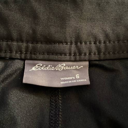 Eddie Bauer  Size 6 Black Adventurer 2.0
Active Skort