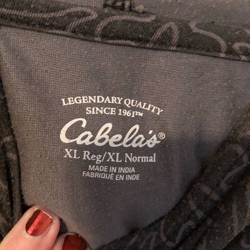 Cabela's Woman’s Cabela’s hooded shirt, XL