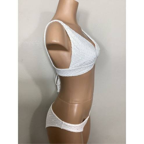 PilyQ New.  white bikini set. S-bottom/D-cup top. Retails $149