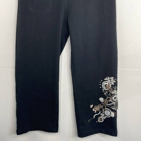 BCBGMAXAZRIA  Y2K Embroidered Capri Sweat Pants size Medium