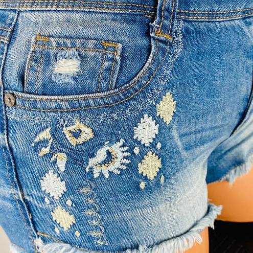 Harper  Embroidered Detail Jean Shorts 26