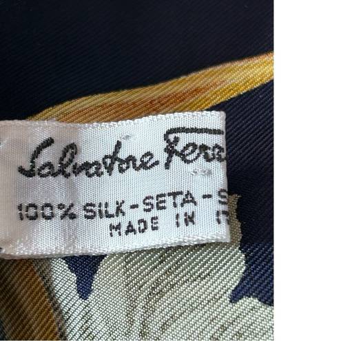 Salvatore Ferragamo  Scarf