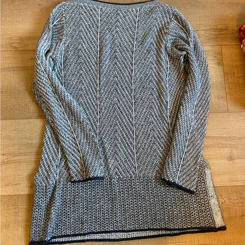 Eight Eight Eight  size medium gray and blue tunic length sweater 100% cotton