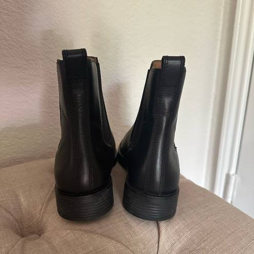 Madewell  Cleary Chelsea Boot in Leather