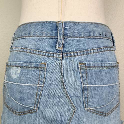 Urban Behavior Vintage Distressed Frayed-Hem Blue Denim Mini Skirt