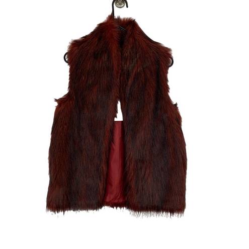 BCBGeneration NWT  Faux Fur Vest Maroon, cranberry, XSmall