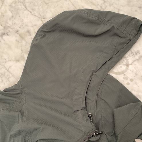 Athleta Woman’s  wind breaker green jacket