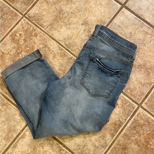 Faded Glory  Denim Capri Size 10