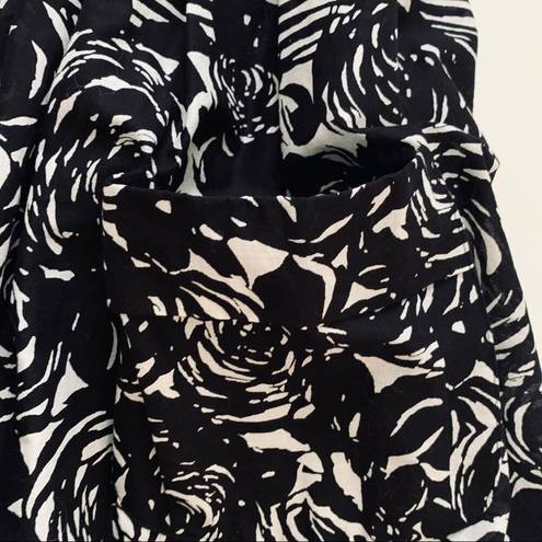 Gabby Skye  Dress Black White Floral Cotton Fit & Flare Front Pockets Size 12