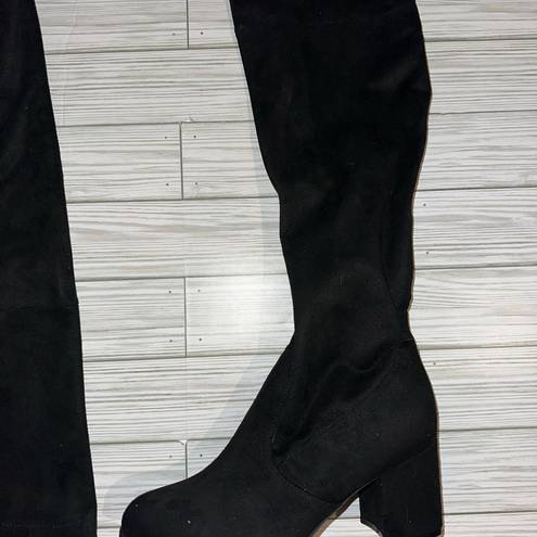 Unisa Size 8 NEW  Women’s Quesia Block Heel Over the Knee Boots