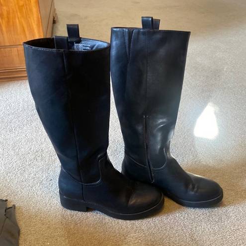 Black tall boots Size 8