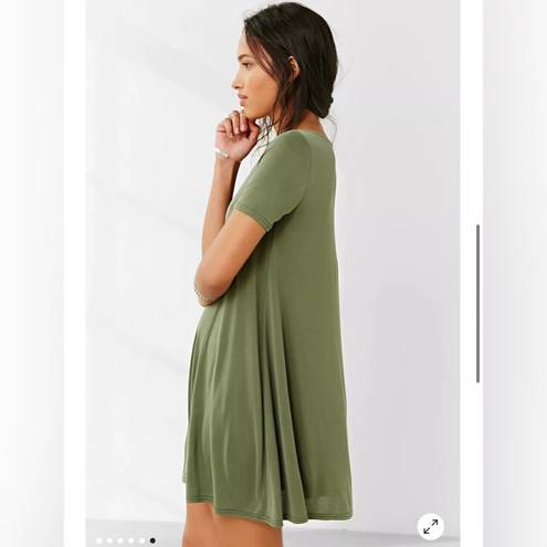 Silence + Noise Urban Outfitters  army green pleated swing dress size small