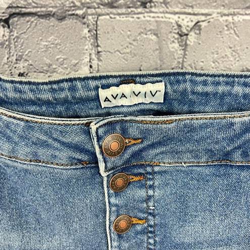 Ava & Viv  Shorts Mid Rise Midi Blue Denim 5 Pockets Button Fly Stretch 24W