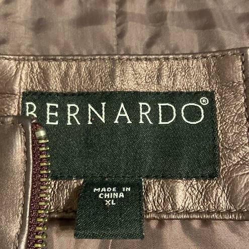 Bernardo  Womens Leather Jacket excellent condition long 25” bust 38/40”