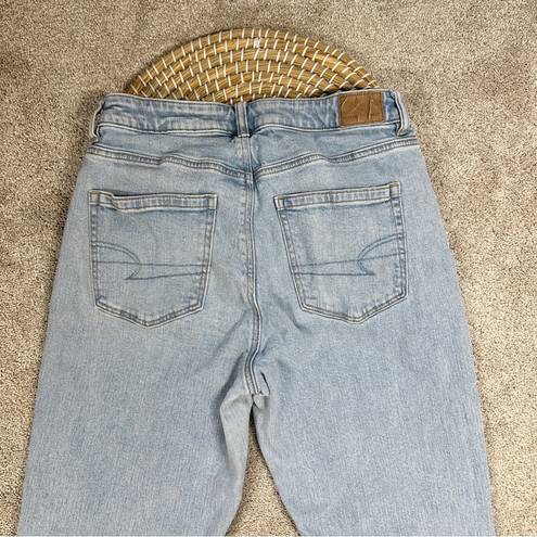 American Eagle  Strigid Mom Jean High Rise Stretch Blue Breeze Size 6