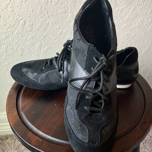 Coach : Black Lexey (A1442) Signature sneakers- 9