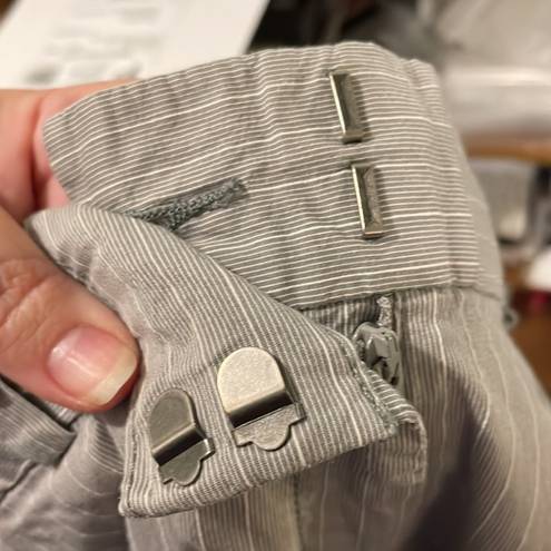 Tommy Hilfiger Lightweight Gray White Vertical Stripe Flare Leg Pants size 8