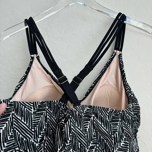 Ava & Viv  Swimsuit Top Black White Tankini Tank 18W