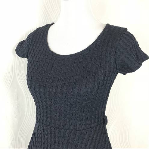 Gracia  Womens Navy Blue Skater Dress Knit Belted Swing Short Sleeve Size Small