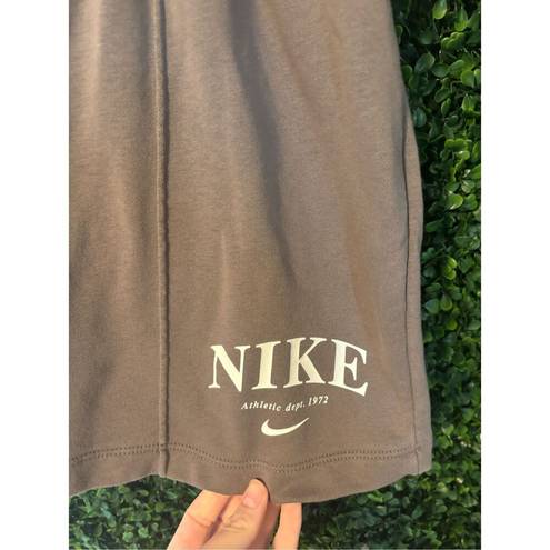 Nike Women’s Gray  High Rise Cotton Shorts Sz Medium