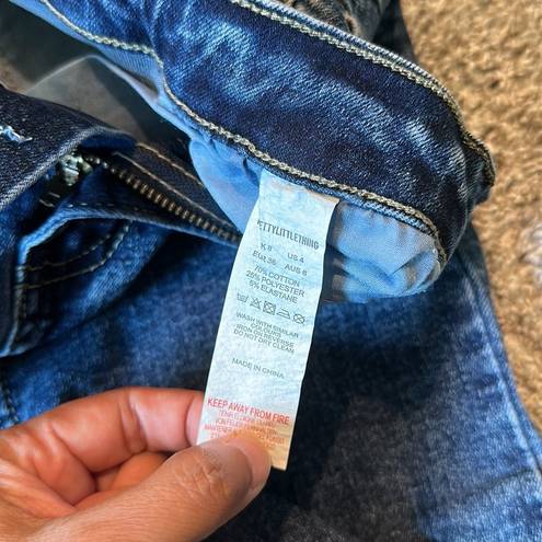 Pretty Little Thing  Washed Indigo 5 pocket skinny jeans