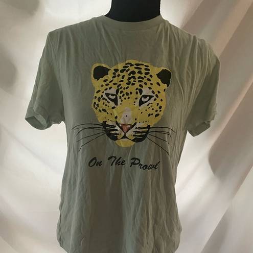 Wildfox 𝅺 On The Prowl Keke Graphic T-shirt NWT