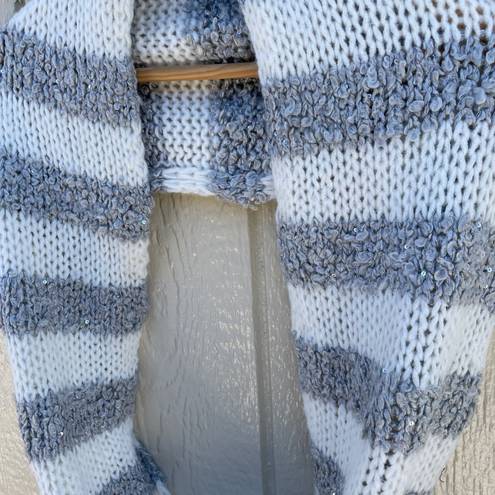 Abercrombie & Fitch | White & Gray Sequin Striped Knit Infinity Scarf