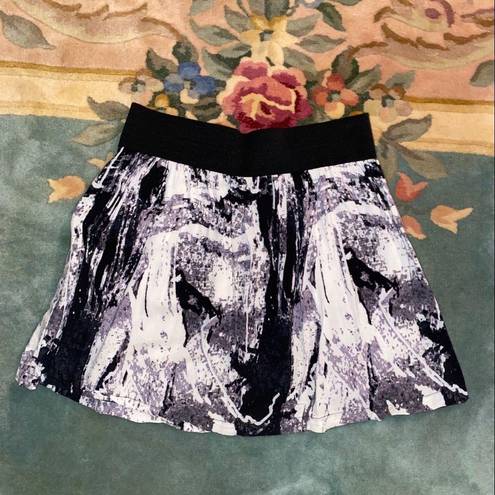 Lily White High waist zip POCKETS modern flowy Mini Skirt