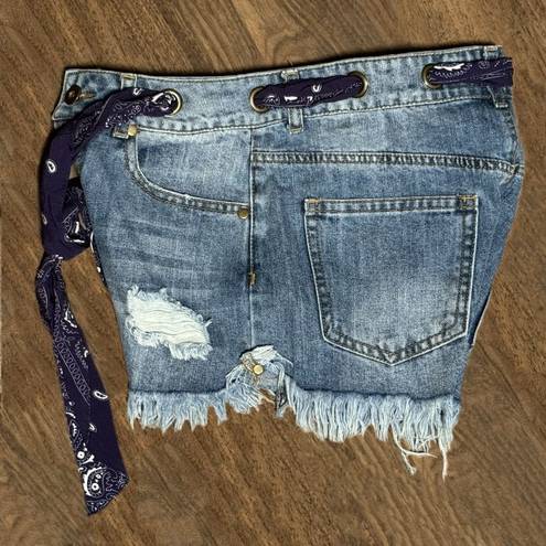 Vintage Havana  Blue Denim Distressed Cut-off Shorts with Bandana Belt Size 25