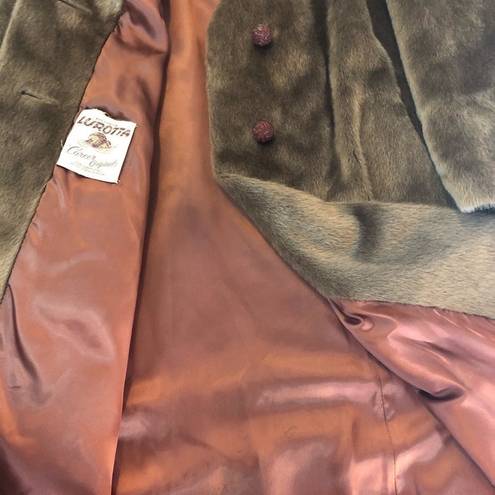 Unique Vintage Vintage Exclusive Lurotta by Career Originals Faux Fur Size Medium